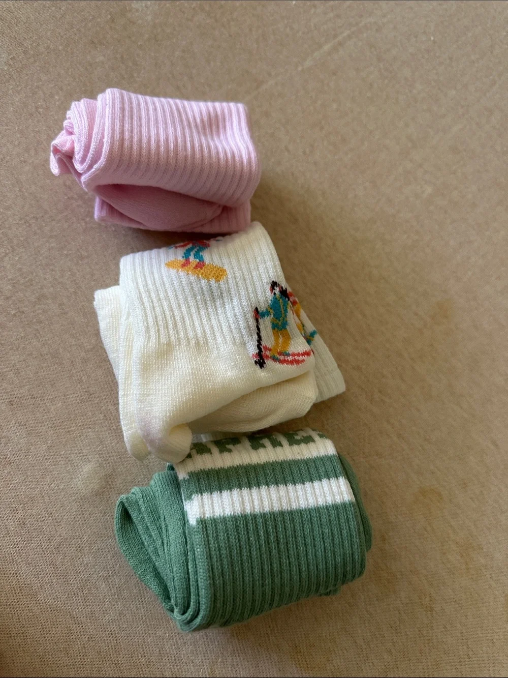 Après-Ski 3-Pack Socks in a cosmetic bag